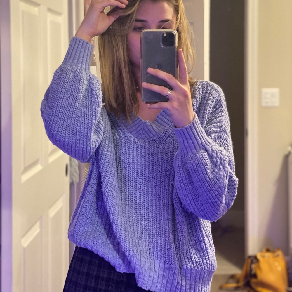 American Eagle Sweater